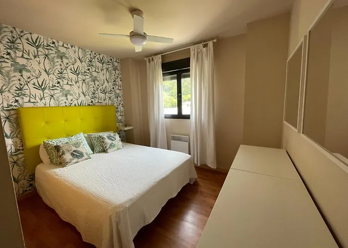 - Val De San Vicente * Unquera