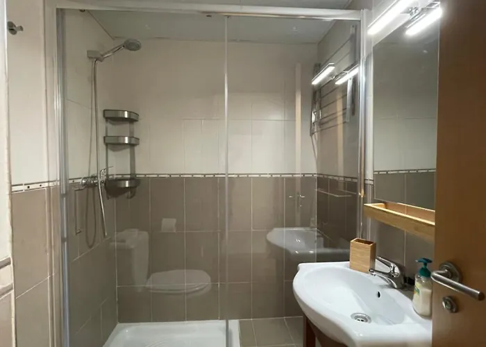 - Val De San Vicente * Unquera